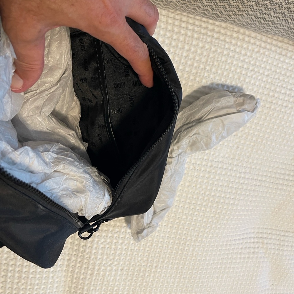 DKNY NEW W tags! blk. lots of pockets blk nylon - Picture 5 of 6